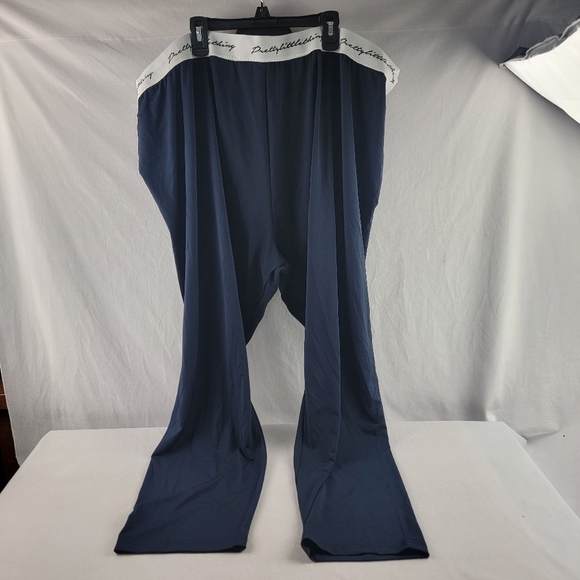 NWT Pretty Little Thing elasticated band leggings in navy Size 26 - Picture 3 of 5